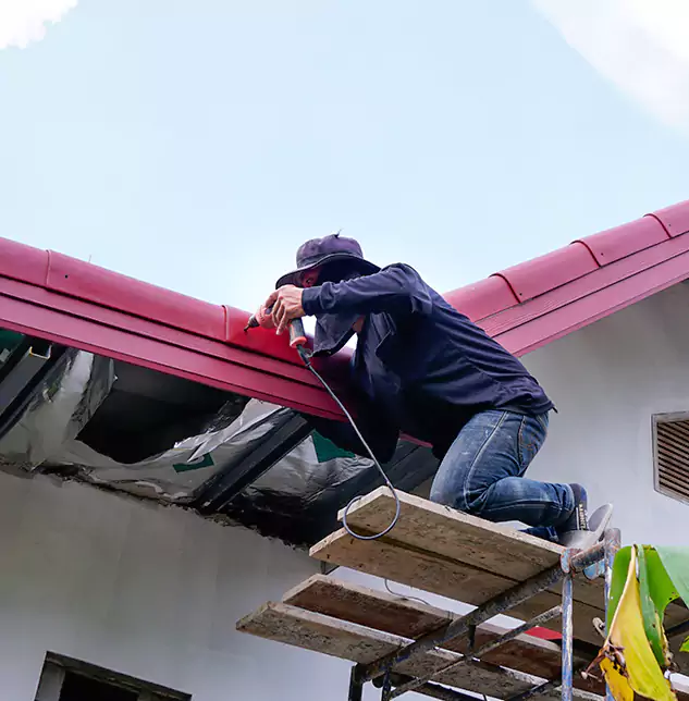 Expert Gutter and Roof Repair: Keeping Edmonds Properties Dry and Protected