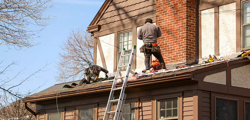 Roof Siding Trim Repair in Edmonds