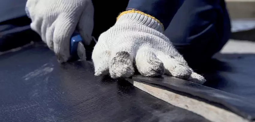 Rubber Roof Seam Repair in Edmonds