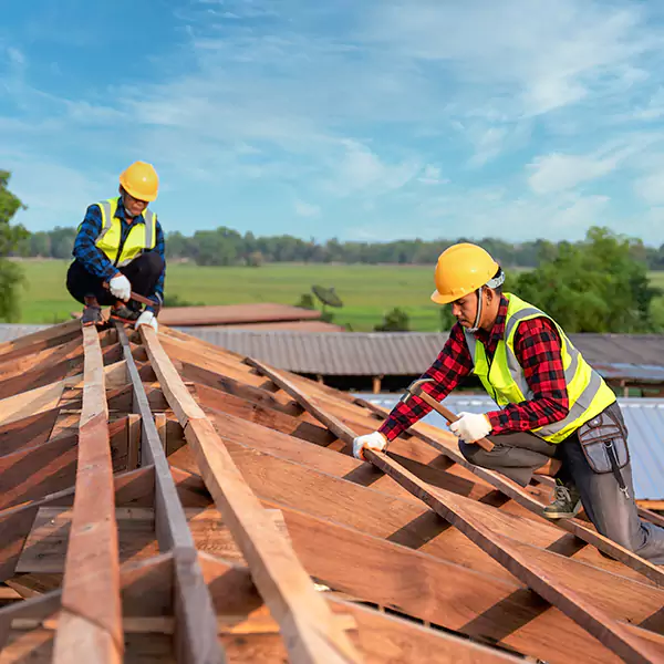 Why Edmonds, WA Property Owners Trust Edmonds Roofing Pro for Garage Roof Replacement?