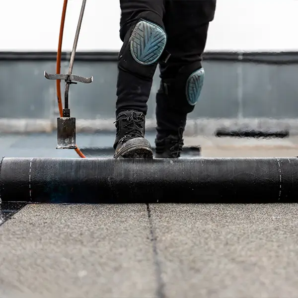 Why Edmonds, WA Trusts Edmonds Roofing Pro for Rubber Roof Replacement?
