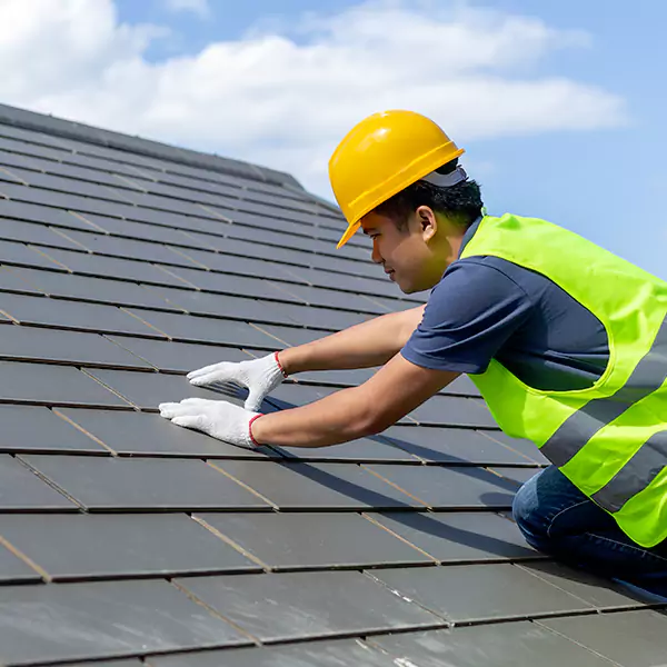 Why Edmonds Homeowners Choose Edmonds Roofing Pro for Standing Seam Metal Roofing Service?