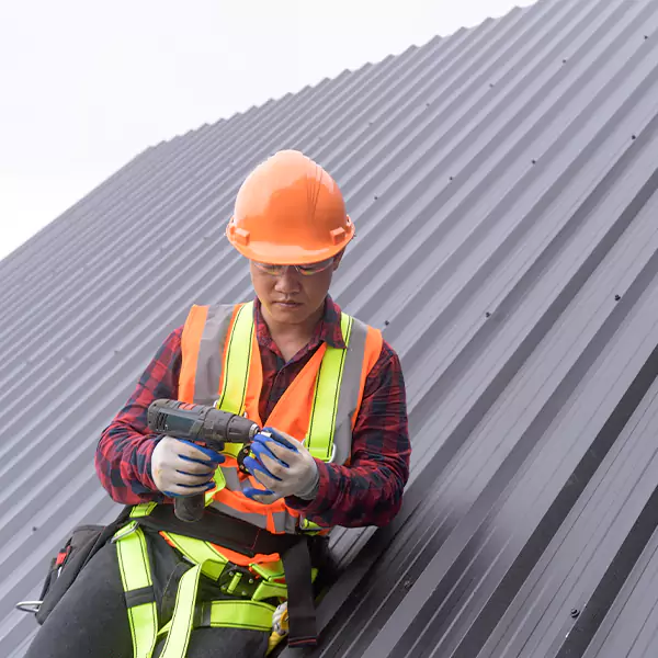Why Property Owners in Edmonds Choose Edmonds Roofing Pro for Tin Roofing Installation Service?