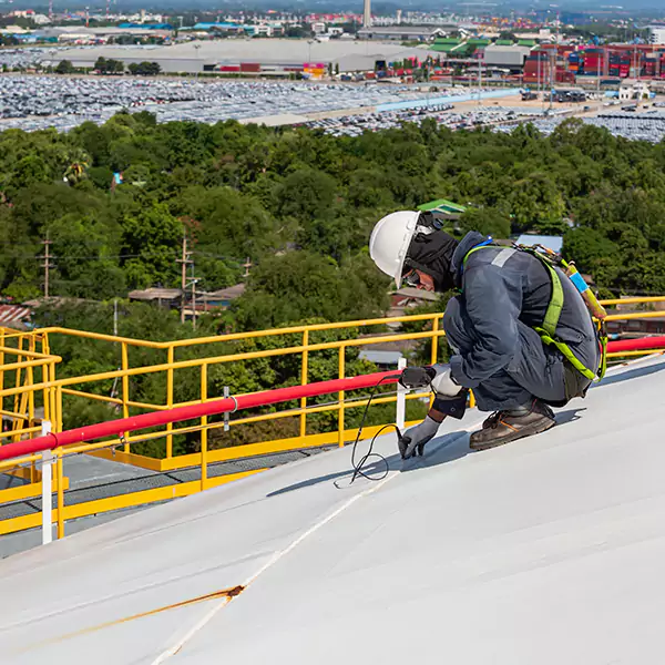 Why Edmonds Roofing Pro Is Edmonds's Trusted TPO Roofing Team?